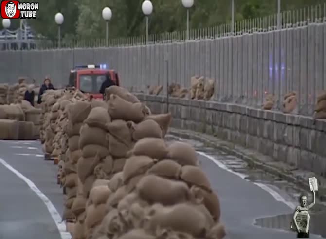 Video :Austria's battle against floods